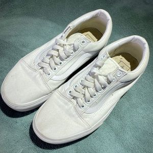 Vans White Canvas Lace Up Sneaker, Size 8.5 (EUR 39)